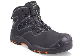 TITAN QUEST SAFETY BOOT
